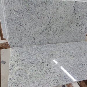 福建省南安市华南石材有限公司-克什米尔白新矿花岗岩