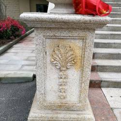 黄锈石栏杆柱子及花钵