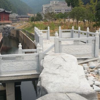 河栏杆