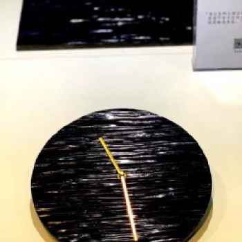 劳伦黑金时钟