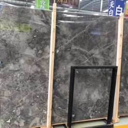 罗曼蒂克灰