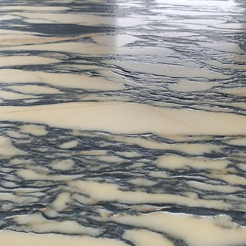 皮革面