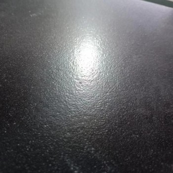 蒙古黑皮革面