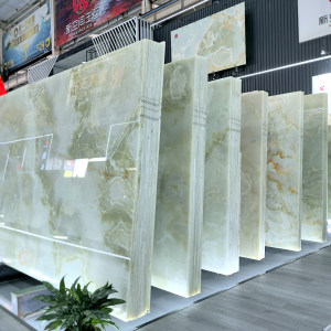 新空间玉石-浅青玉大板展示