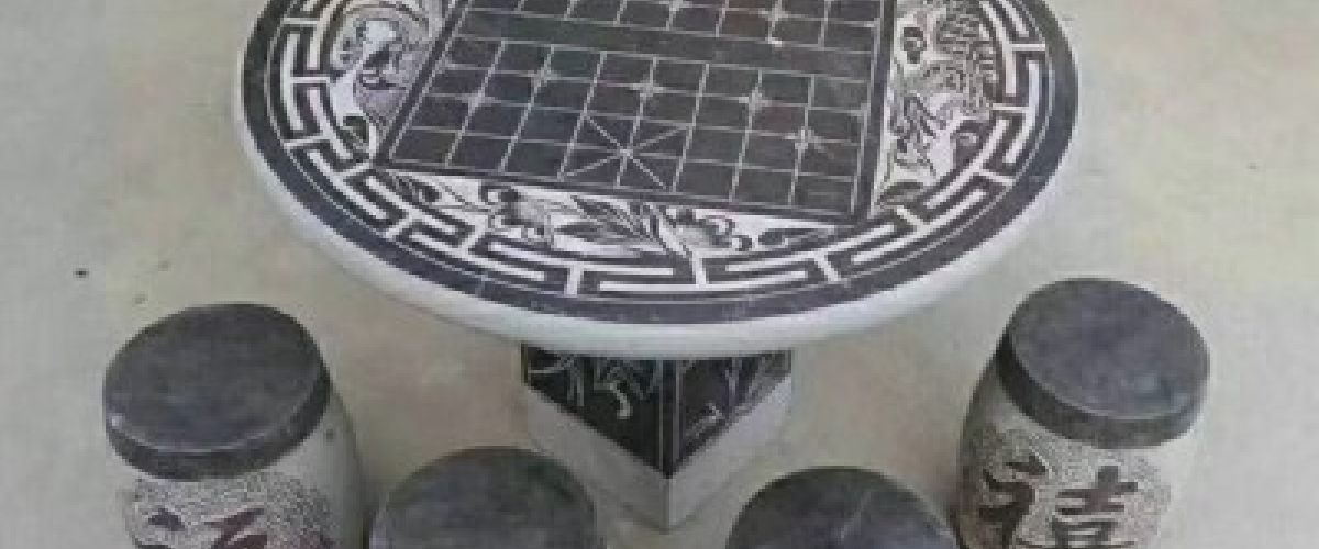 石雕圆桌园林景观